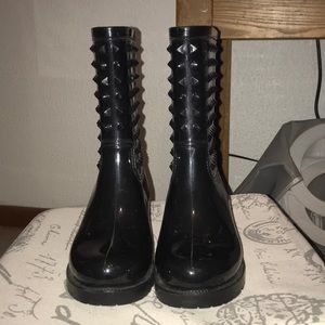 Rubber Studded Rain Boots